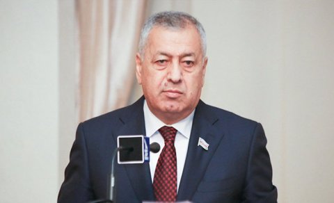 Vahid Əhmədovun köməkçisi onun vəziyyətindən xəbər verdi