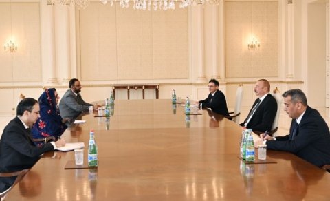 Prezident Pakistanın müdafiə istehsalatı nazirini qəbul etdi (YENİLƏNİB)