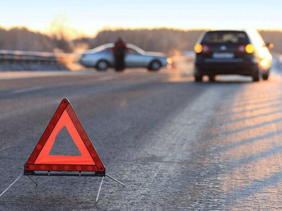 Hacıqabulda avtomobil keçmiş polisi vuraraq öldürdü