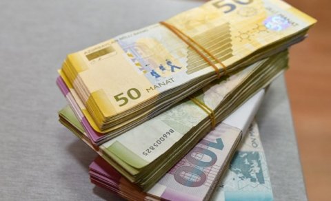 5 milyondan çox vəsait deputatların maaşı üçün ayrıldı