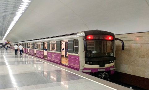 Bakıda 20 yaşlı gənc özünü metroda YANDIRMAĞA CƏHD ETDİ