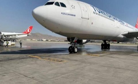 Deputat Vüqar Bayramovun mindiyi təyyarədə nasazlıq yarandı