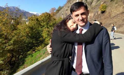 Tural Abbaslı toyuna hansı siyasətçiləri çağırıb?