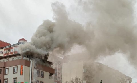 Bakıda məşhur restoran yandı: 3 nəfər tüstüdən zəhərləndi - YENİLƏNİB