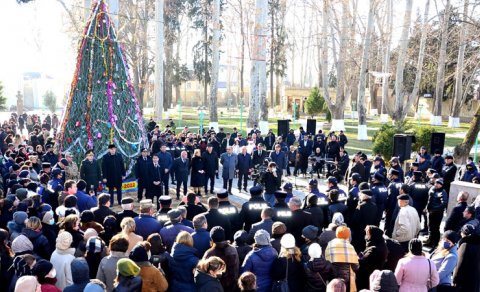 Ağstafada Dünya Azərbaycanlılarının Həmrəylik Günü və Yeni il münasibətilə tədbir keçirildi - FOTO