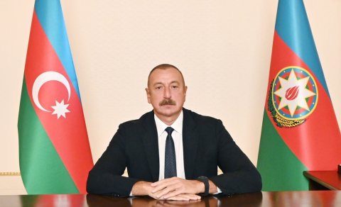 İlham Əliyev Yunanıstanın keçmiş prezidentinin ölümü ilə bağlı başsağlığı verdi