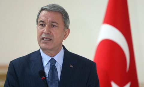Hulusi Akar: “Önəmli məsələ Azərbaycan Prezidentinin uzatdığı sülh əlini tutmaqdır”