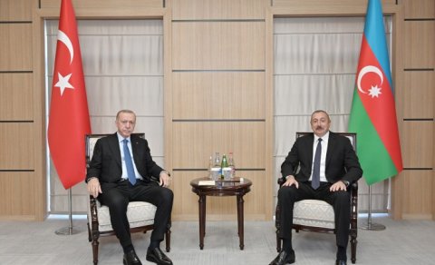 İlham Əliyevlə Ərdoğan Qazaxıstandakı vəziyyəti müzakirə etdi