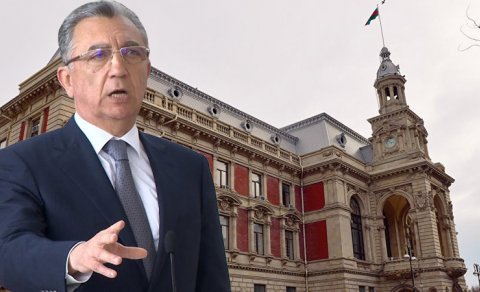Prezidentin fəxri ad verdiyi şəxs merin müşaviri imiş - FOTO