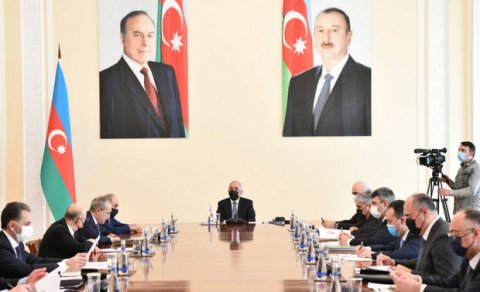 Baş nazir ərzaq təhlükəsizliyi və qiymət artımı ilə bağlı müşavirə keçirib