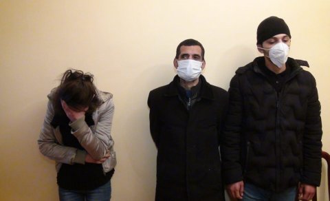 Axtarışda olan qadın narkotacir SAXLANILDI (FOTOLAR)