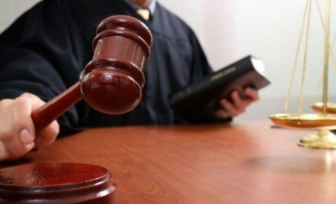 BDU-nun sabiq kafedra müdirinə qarşı dələduzluq edən şəxsə HÖKM OXUNDU