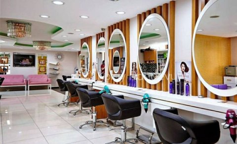 Gözəllik salonlarında xanımlara narkotik vasitə təklif edilir? - AÇIQLAMA