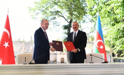Parlament Şuşa Bəyannaməsini təsdiqlədi