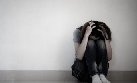 Bakıda 18 yaşlı qız itkin DÜŞDÜ