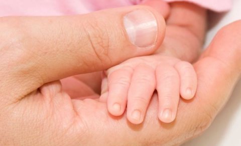 Bakıda 15 yaşlı qız uşaq dünyaya gətirdi, özü və körpəsi öldü (YENILƏNIB)