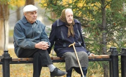 Pensiya yaşı azaldılacaq? - Sədrdən açıqlama