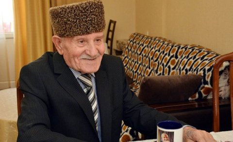 Əməkdar rəssam dünyasını dəyişdi