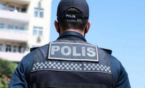 Jurnalistlərə təzyiq göstərən polis işdən çıxarıldı - RƏSMİ