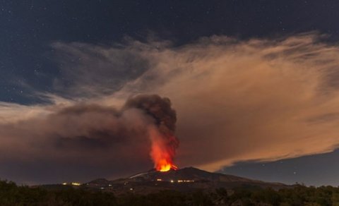 Etna yenidən oyandı