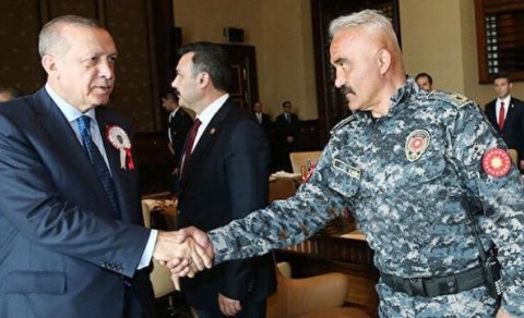 Ərdoğanın mühafizəçisi səfər zamanı dünyasını dəyişdi