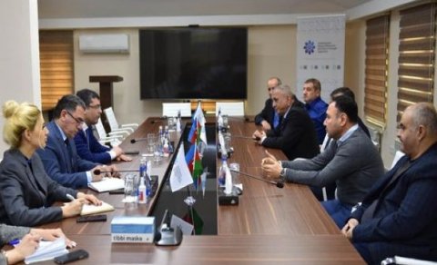 MEDİA-da yayım şirkətlərinin problemləri müzakirə edildi