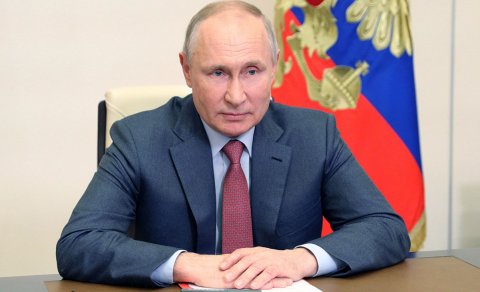 Putin Təhlükəsizlik Şurasını topladı