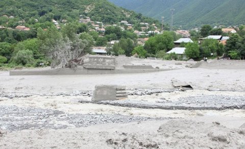 Masallıda və Cəlilabadda kəndləri su basdı, 21 nəfər təxliyə edildi - VİDEO