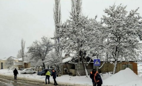 Qaxda qarın hündürlüyü 55 sm-a çatır