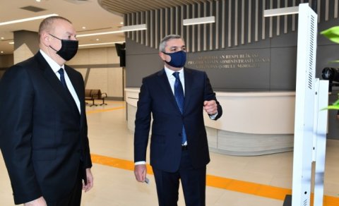 Samir Nuriyev Prezidentə Mərkəzdə yaradılan şərait barədə məlumat verdi - FOTOLAR