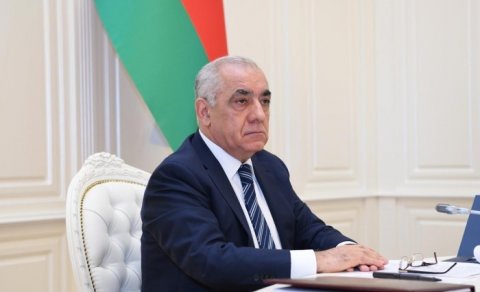 Baş nazir QƏRAR İMZALADI
