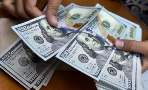 Dollar yeni həftəyə belə başlayacaq