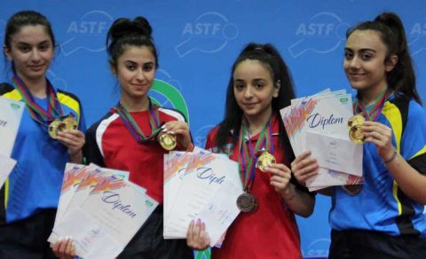 Stolüstü tennis üzrə Azərbaycan birinciliyi başa çatdı - FOTOLAR
