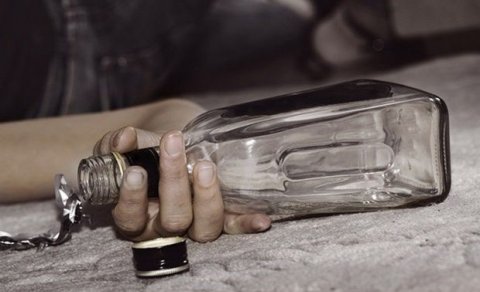 İranda spirtli içkidən 48 nəfər zəhərlənib: Beşi ölüb, üçü kor olub