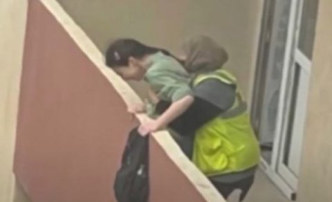 Xumarı təmizlikçi qadın da xilas etmək istəyirmiş - FOTOLAR