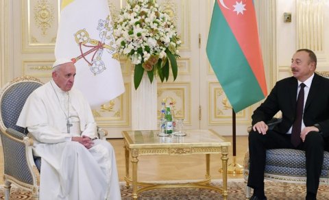İlham Əliyev Roma Papasına məktub göndərdi