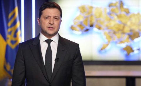 Zelenski daha bir azərbaycanlı hərbçini təltif etdi - FOTO