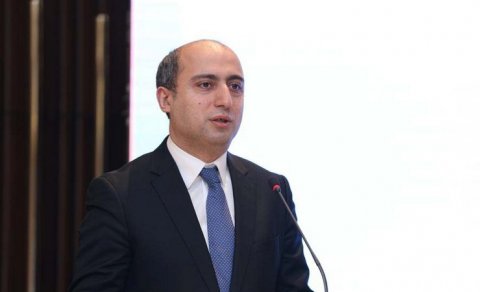 Nazir: “Bəzi müəllimlər məktəblərə qeyri-qanuni şəkildə yol tapıb”