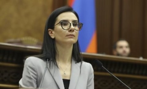 Ermənistanda qadın yeni baş prokuror seçildi