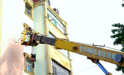 Ağstafada çoxmənzilli yaşayış binalarında aparılan təmir-bərpa işləri davam etdirilir - FOTO