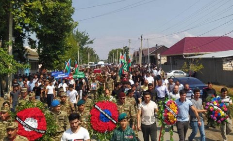 Şəhid Tahir Əliyev Ağstafada dəfn olundu - FOTOLAR