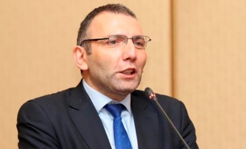 Arye Qut vəfat etdi