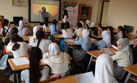 Nardaran, Maştağa və Buzovna məktəblərində yuxarı sinif şagirdlərinə davamlı təhsil və liderlik təlimləri keçildi