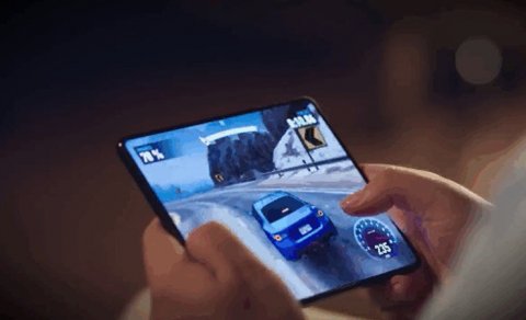 Əlavə heç bir şey: Galaxy Z Fold4 həyatımızı necə asanlaşdırır (və rəngarəng edir)?