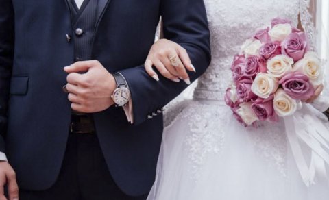 Gədəbəydə 17 yaşlı qız 50 yaşlı kişiyə ərə verilib? - Araşdırma başladı
