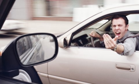 DSX mayoru niyə döyülüb? - “Range Rover”in sürücüsü tıxacda siqnal verib, sonra...