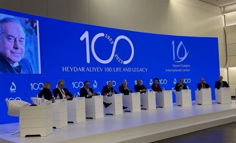 Albaniya Prezidenti: “Heydər Əliyevin dünyanın siyasi liderləri arasında xüsusi çəkisi olub”