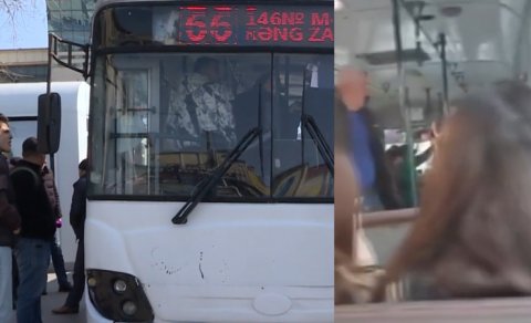 Bakıda avtobusda dava görün nə üstündə düşüb - VİDEO