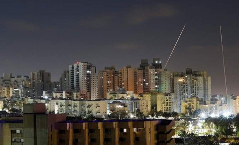 İsrail HƏMƏS-in Livandakı mövqelərini atəşə tutub