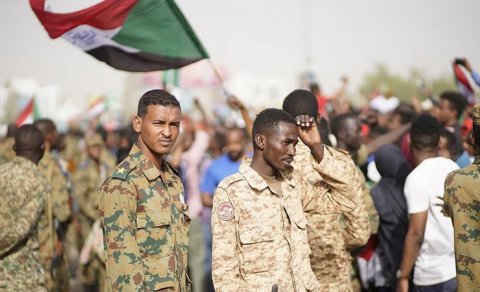 Sudan ordusu 7 şəhərdə xüsusi təyinatlıların bazasını nəzarətə götürdü